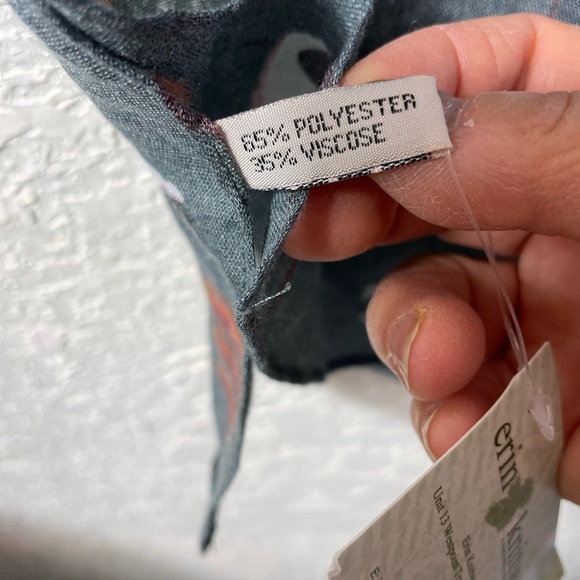 Erin Knitwear Sheep/Trees Scarf NWT - Picture 5 of 8